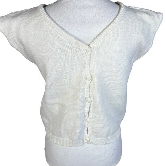 Duck & Heart Sleeveless Sweater - Picture 4 of 9